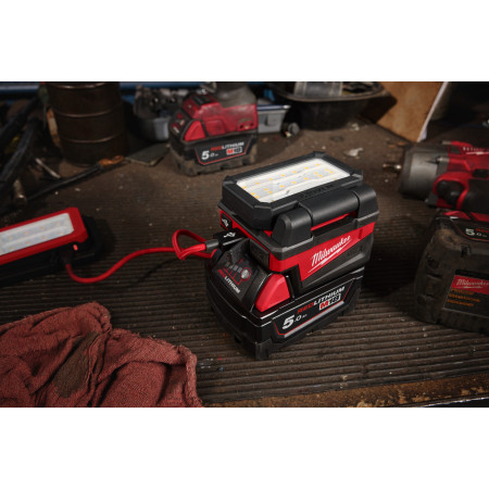 MILWAUKEE M18 ALIS-0 servisní plošné světlo 4933498148