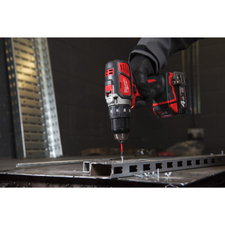 MILWAUKEE M18™ kompaktní vrtací šroubovák 4933446198
