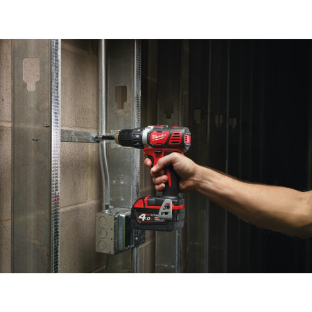 MILWAUKEE M18™ kompaktní vrtací šroubovák 4933451415