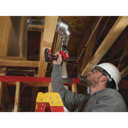 MILWAUKEE M18™ kompaktní bezkomutátorová vrtačka/šroubovák 4933448441