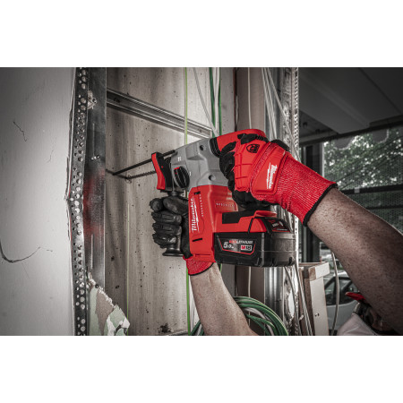 MILWAUKEE M18™ bezuhlíkové 26 mm kladivo SDS-Plus se 4 režimy 4933479426