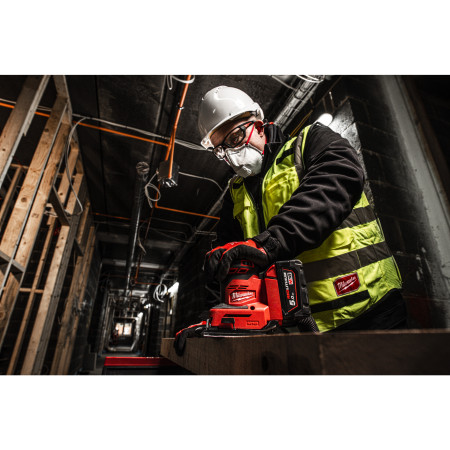 MILWAUKEE M18™ vibrační bruska na čtvrtinu listu brusného papíru 4933479968