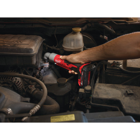 MILWAUKEE M18™ ⅜″ pravoúhlý rázový utahovák 4933447899