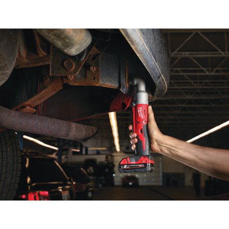 MILWAUKEE M18™ ⅜″ pravoúhlý rázový utahovák 4933447899