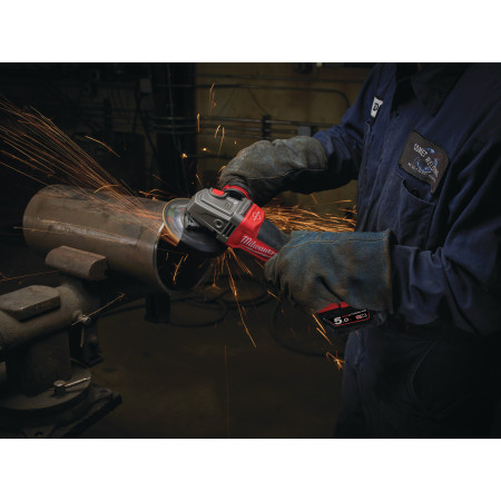 MILWAUKEE M18 FUEL™ 115 mm úhlová bruska s kolébkovým spínačem 4933451008