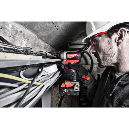 MILWAUKEE M18™ ¼″ hex kompaktní bezuhlíkový rázový utahovák 4933492385