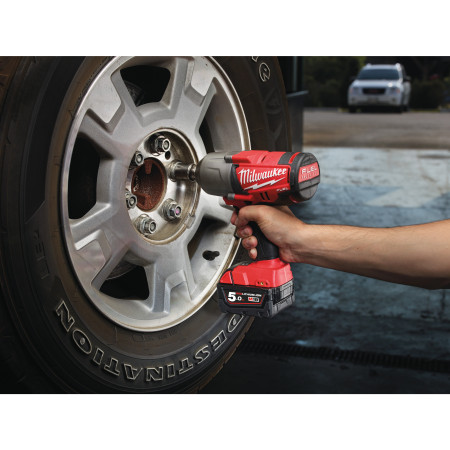 MILWAUKEE M18 FUEL™ 3/4˝ rázový utahovák s pojistným kroužkem 4933446871