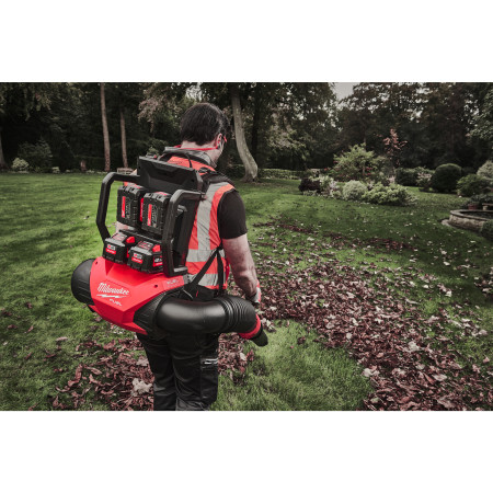 MILWAUKEE M18 FUEL™ zádový fukar na dva akumulátory 4933493214