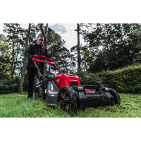 MILWAUKEE M18 FUEL™ sekačka s pojezdem 46 cm na dva akumulátory 4933499214