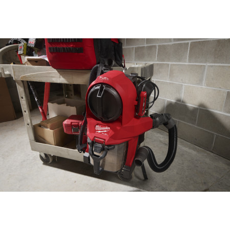 MILWAUKEE M18 FBPV2-0 FUEL zádový vysavač 4933500039