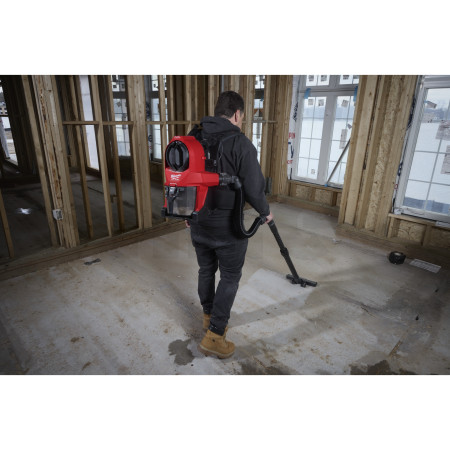 MILWAUKEE M18 FBPV2-0 FUEL zádový vysavač 4933500039
