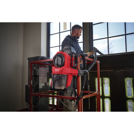 MILWAUKEE M18 FBPV2-0 FUEL zádový vysavač 4933500039