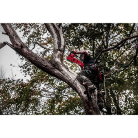 MILWAUKEE M18 FUEL™ řetězová pila s lištou 40 cm 4933499217