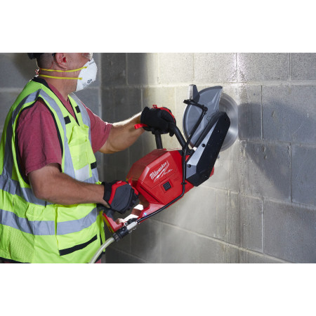 MILWAUKEE M18 FCOS230-121 FUEL rozbrušovací pila 4933499175