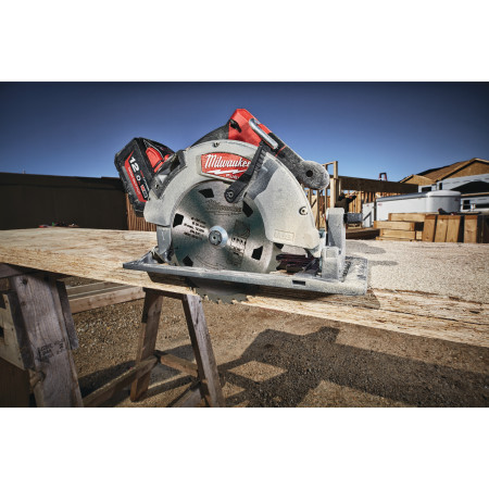 MILWAUKEE M18 FUEL™ 66 mm okružní pila na dřevo a plast 4933464587