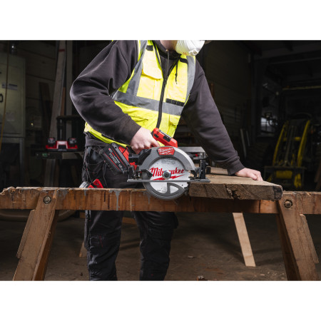 MILWAUKEE M18 FCS66GR3-121C FUEL kotoučová pila kompatibilní s vodicí lištou 4933493492