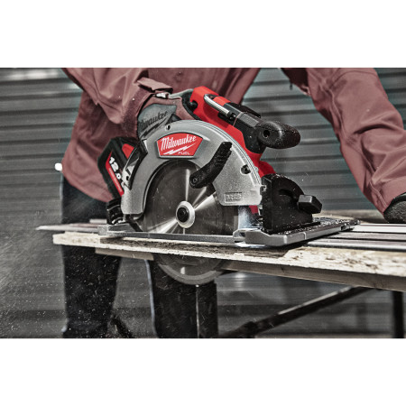 MILWAUKEE M18 FUEL™ okružní pila 66 mm na dřevo a plast 4933472163