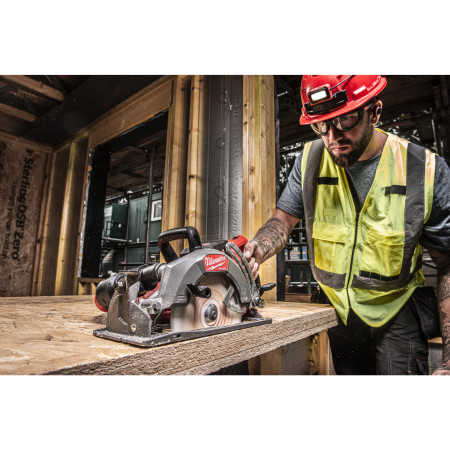 MILWAUKEE M18 FCSRH662-0 FUEL okružní pila se zadní rukojetí 2. generace 4933498992