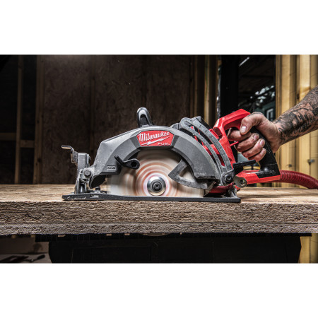 MILWAUKEE M18 FCSRH662-0 FUEL okružní pila se zadní rukojetí 2. generace 4933498992