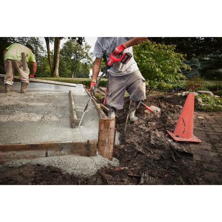 MILWAUKEE M18 FUEL™ jehlový ponorný vibrátor na beton s kabelem 1,2 m 4933479597