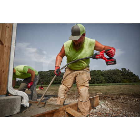 MILWAUKEE M18 FUEL™ jehlový ponorný vibrátor na beton s kabelem 1,2 m 4933479597