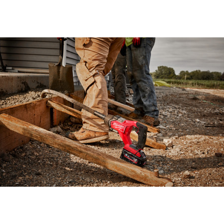 MILWAUKEE M18 FUEL™ jehlový ponorný vibrátor na beton s kabelem 1,2 m 4933479597