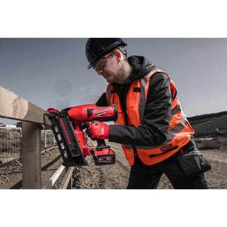 MILWAUKEE M18 FDN-0C hřebíkovačka na bednění 4933493600