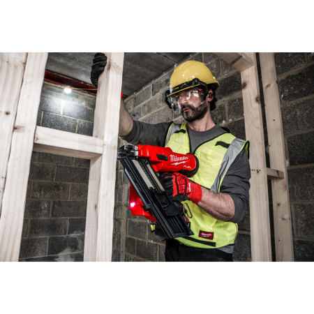 MILWAUKEE M18 FUEL™ 34° konstrukční hřebíkovačka 4933471406
