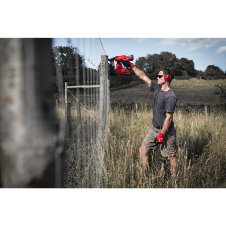 MILWAUKEE M18 FUEL™ sponkovačka na oplocení 4933479833