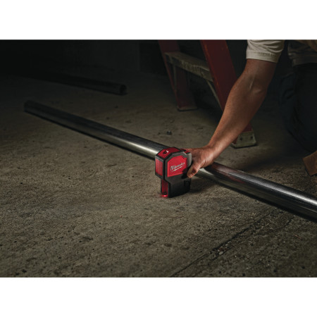 MILWAUKEE M12™ laser s olovnicí 4933416240