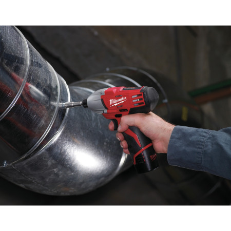MILWAUKEE M12™ rázový utahovák 4933411930