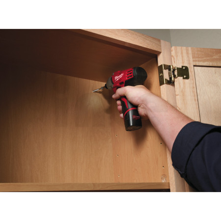 MILWAUKEE M12™ rázový utahovák 4933411080