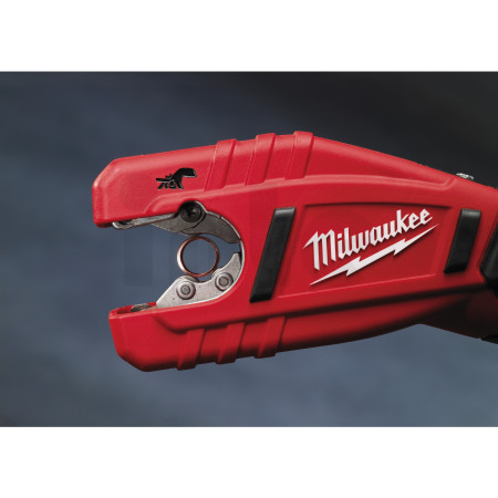MILWAUKEE M12™ řezák na měděné trubky 4933471394