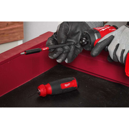 MILWAUKEE Multibitový šroubovák 14 v 1 Shockwave 4932498174