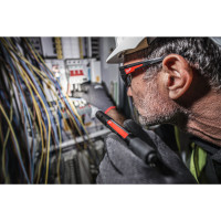 MILWAUKEE IR PL Svítilna s integrovaným akumulátorem USB 250 lumenů 4933478705