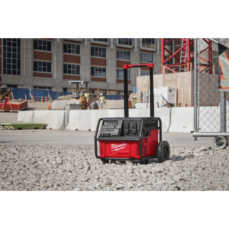 MILWAUKEE Napájecí zdroj ROLL-ON™ 7200/ 3600 W 2,5 kWh 4933492135