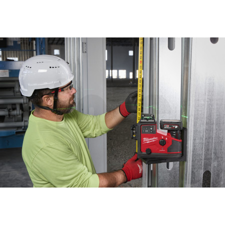 MILWAUKEE M12 A3PLO-0C zelený laser s automatickým zarovnáním 360° ve 3 rovinách 4933499001