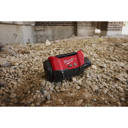 MILWAUKEE M12™ vícesměrné reflektorové světlo kompatibilní s PACKOUT™ 4933500321
