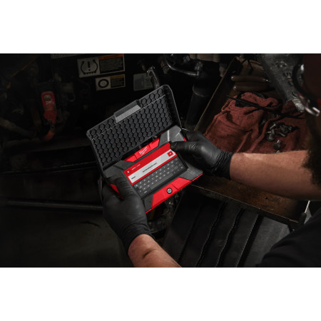 MILWAUKEE M12™ prémiový boreskop pro automobilový průmysl 4932492937