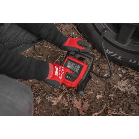 MILWAUKEE M12™ kompaktní kompresor 4933471398