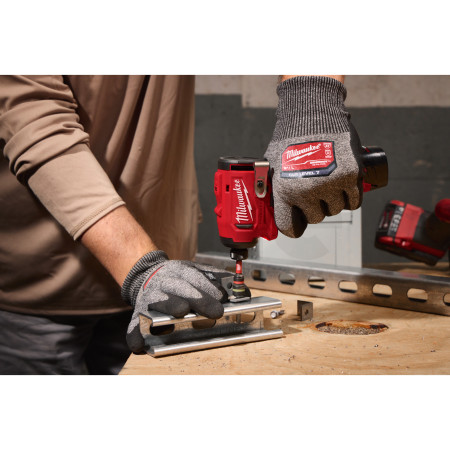 MILWAUKEE M12 BLIDRC-202C Aku kompaktní bezuhlíkový rázový utahovák 1/4" HEX 4933499690