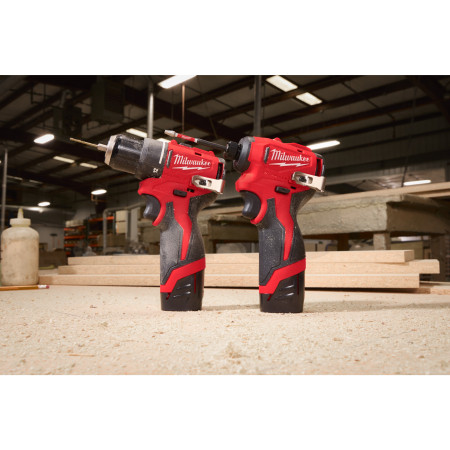 MILWAUKEE M12 BLIDRC-202C Aku kompaktní bezuhlíkový rázový utahovák 1/4" HEX 4933499690