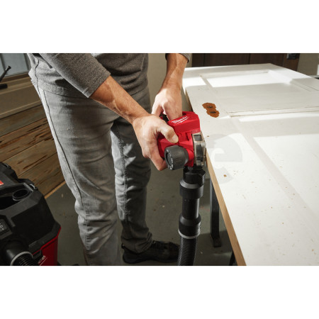 MILWAUKEE M12™  bezuhlíkový hoblík 4933492852