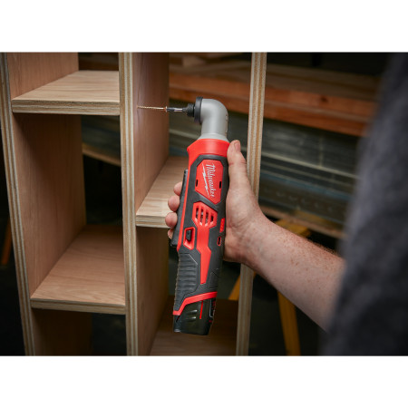 MILWAUKEE M12™  kompaktní pravoúhlý rázový utahovák 4933451247