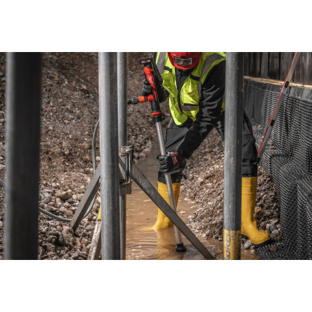 MILWAUKEE M12™ HYDROPASS™ uhlíkové tyčové vodní čerpadlo 4933479639