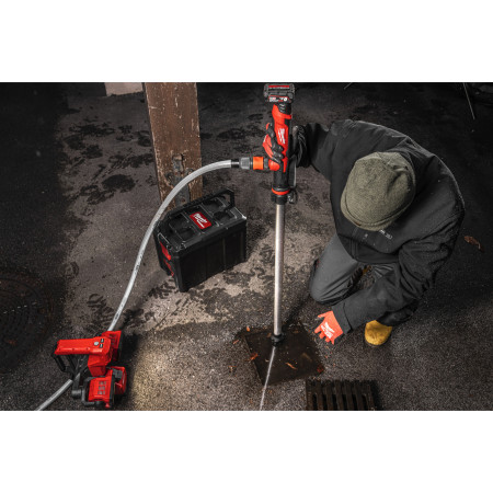 MILWAUKEE M12™ HYDROPASS™ uhlíkové tyčové vodní čerpadlo 4933479640