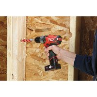 MILWAUKEE M12 FUEL™ 2-rychlostní kompaktní vrtačka/šroubovák 4933441115