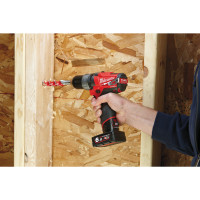 MILWAUKEE M12 FUEL™ 2-rychlostní kompaktní vrtačka/šroubovák 4933440390