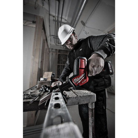 MILWAUKEE M12 CHZ-602X FUEL HACKZAL kompaktní pilka na kov 4933501117