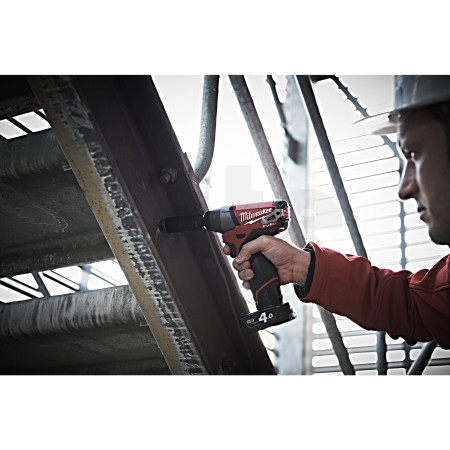 MILWAUKEE M12 FUEL™ kompaktní 1/2˝ rázový utahovák 4933447130